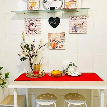 Sunshine Guest House Проживание в семье Матозиньюш