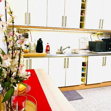 Sunshine Guest House Проживание в семье Матозиньюш